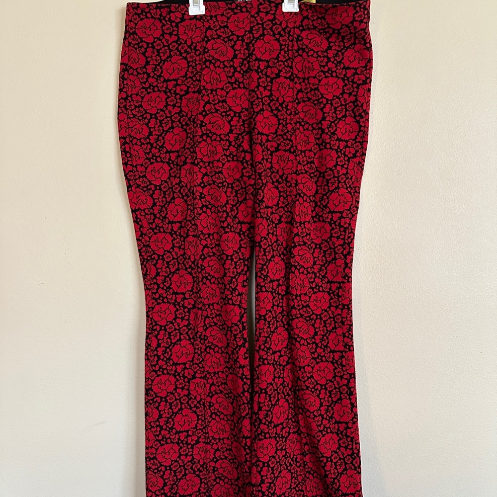 Maeve Red and Black Patterned Women's Pants size Medium - Picture 2 of 4